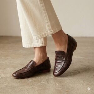 Mansur Gavriel Grace Loafers Womens 39 US 9 Burgundy Croc Embossed Red Shoes